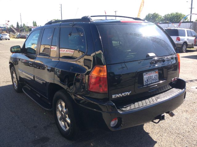 2002 GMC Envoy Wagon SE