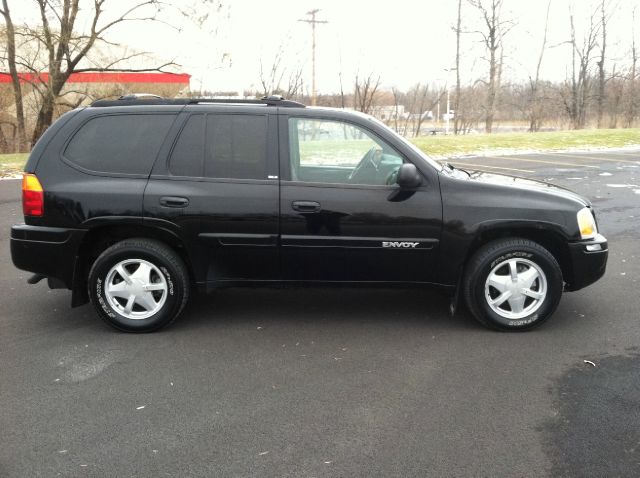 2002 GMC Envoy 4x4 Crew Cab LE