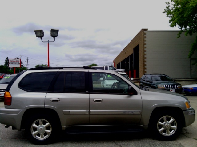 2002 GMC Envoy Wagon SE