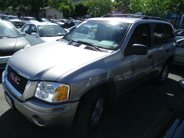 2002 GMC Envoy 4x4 Crew Cab LE