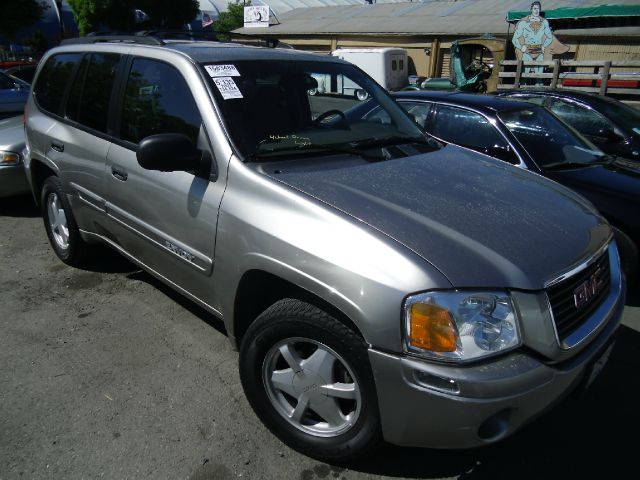 2002 GMC Envoy 4x4 Crew Cab LE