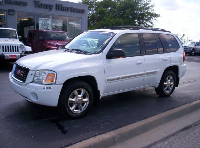 2002 GMC Envoy Wagon SE