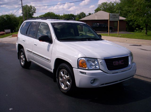 2002 GMC Envoy Wagon SE