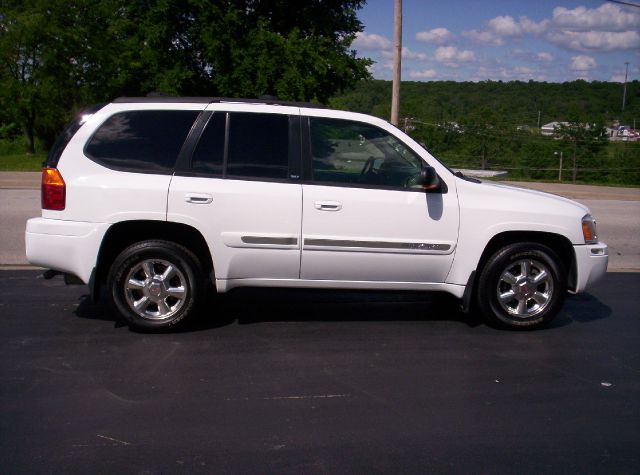 2002 GMC Envoy Wagon SE