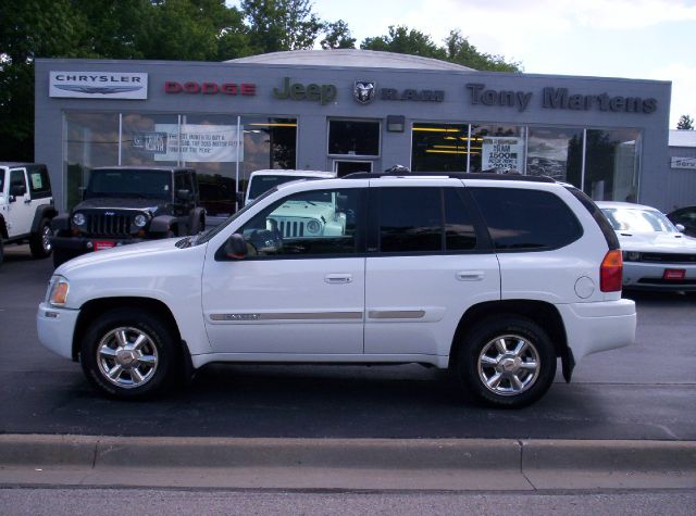 2002 GMC Envoy Wagon SE