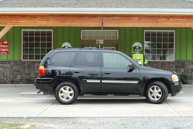 2002 GMC Envoy Wagon SE