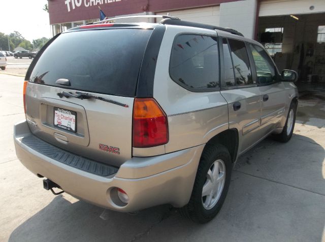 2002 GMC Envoy 4x4 Crew Cab LE