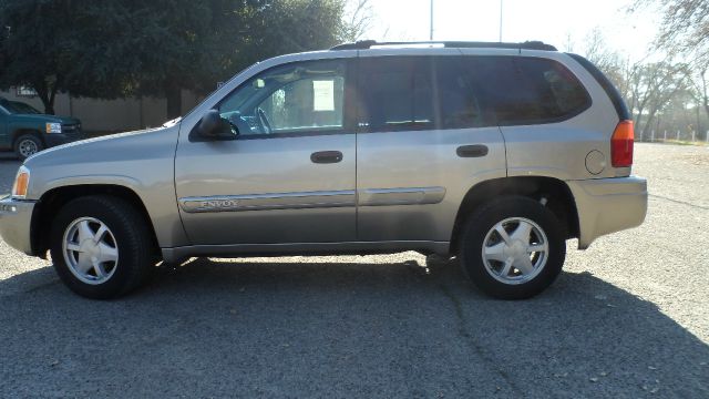 2002 GMC Envoy 4x4 Crew Cab LE