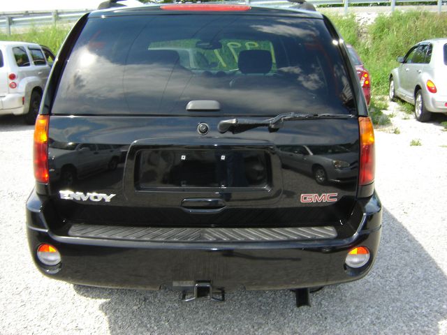 2002 GMC Envoy Wagon SE