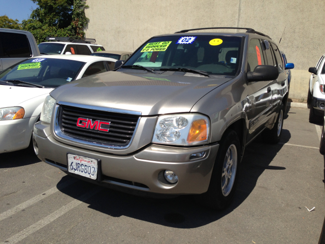 2002 GMC Envoy 4x4 Crew Cab LE