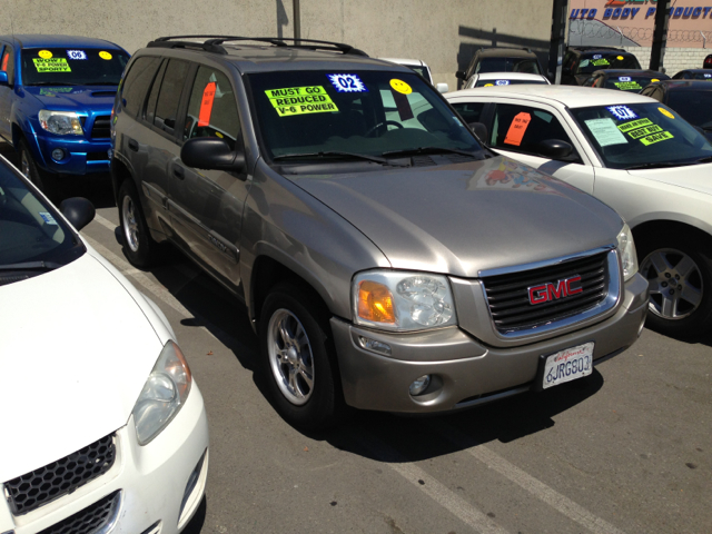 2002 GMC Envoy 4x4 Crew Cab LE