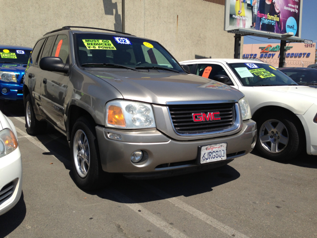 2002 GMC Envoy 4x4 Crew Cab LE