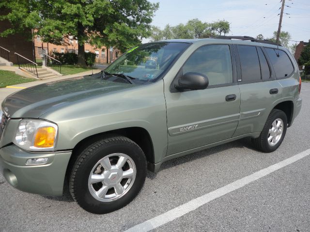 2003 GMC Envoy Wagon SE