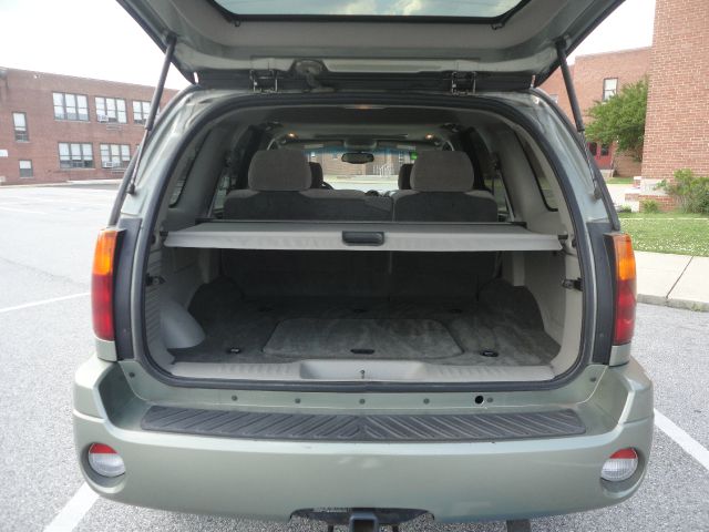 2003 GMC Envoy Wagon SE