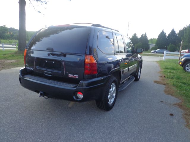 2003 GMC Envoy Wagon SE