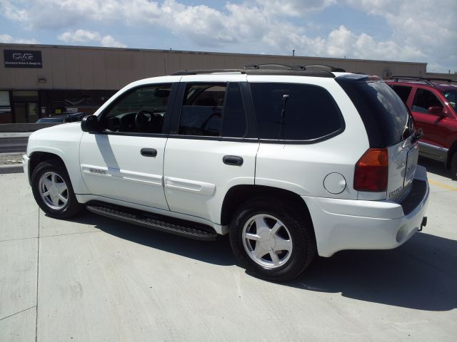 2003 GMC Envoy 4x4 Crew Cab LE