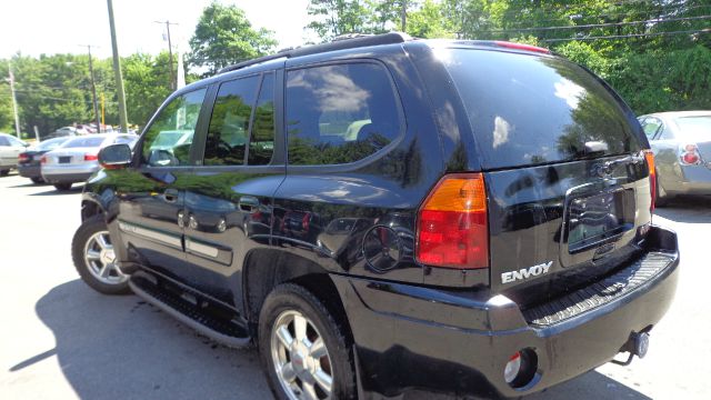 2003 GMC Envoy 4x4 Crew Cab LE