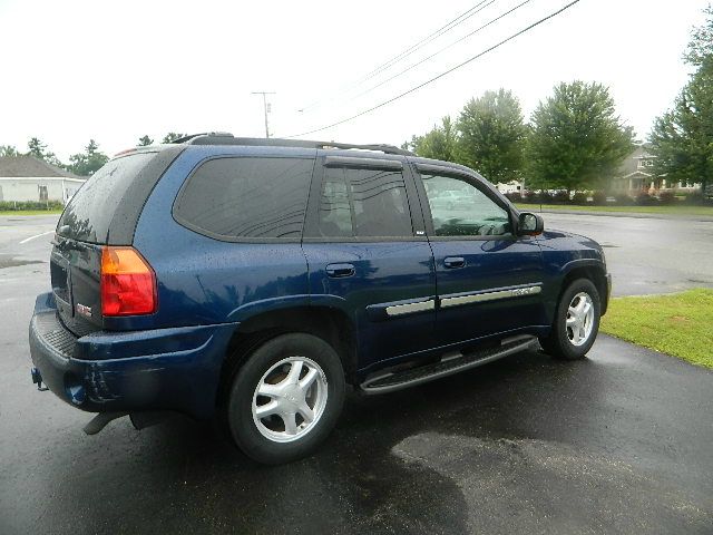 2003 GMC Envoy Wagon SE