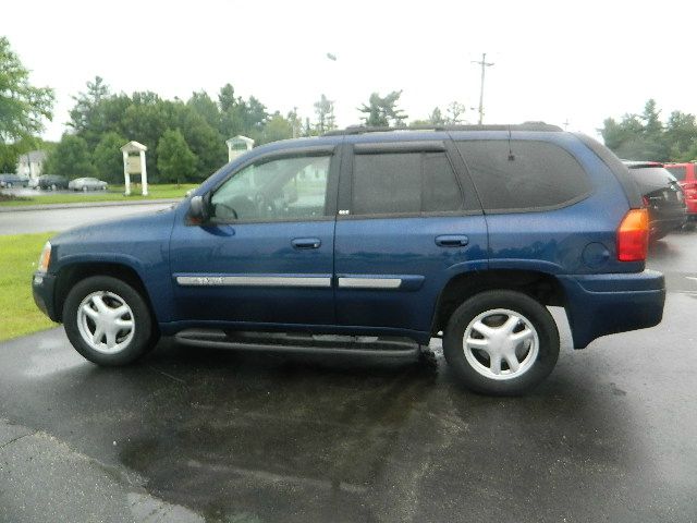 2003 GMC Envoy Wagon SE