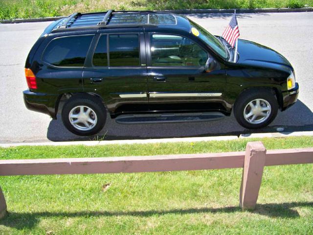 2003 GMC Envoy Wagon SE