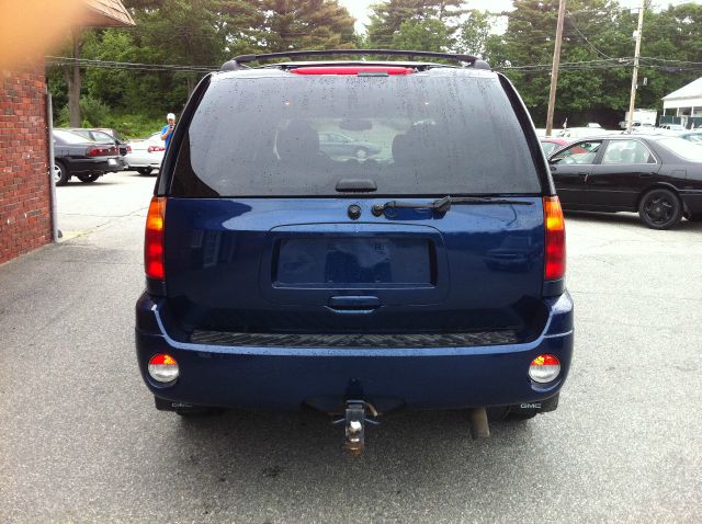 2003 GMC Envoy 4x4 Crew Cab LE