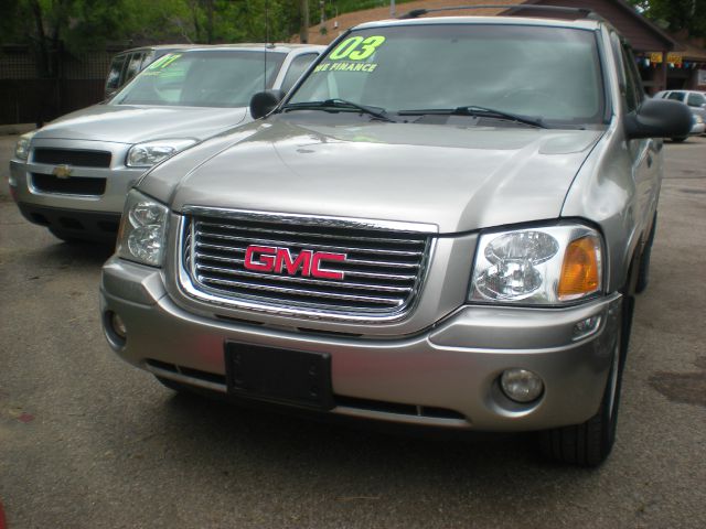 2003 GMC Envoy 4x4 Crew Cab LE