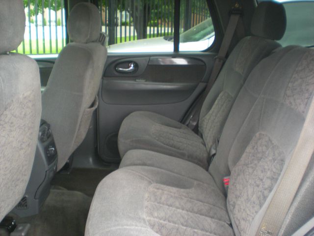 2003 GMC Envoy 4x4 Crew Cab LE