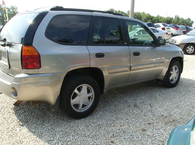 2003 GMC Envoy 4x4 Crew Cab LE