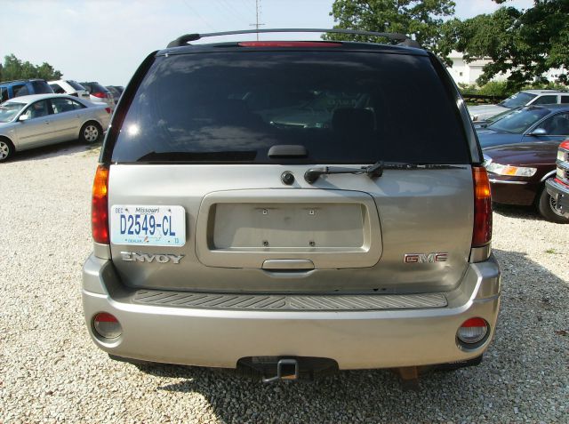 2003 GMC Envoy 4x4 Crew Cab LE