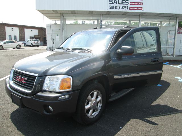 2003 GMC Envoy Wagon SE