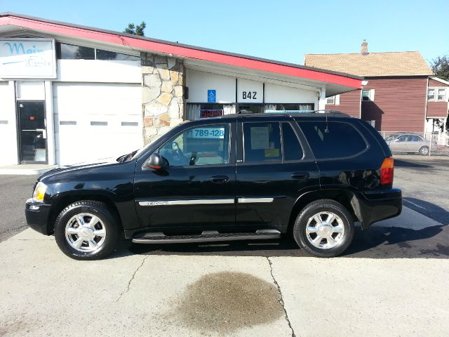 2003 GMC Envoy Wagon SE