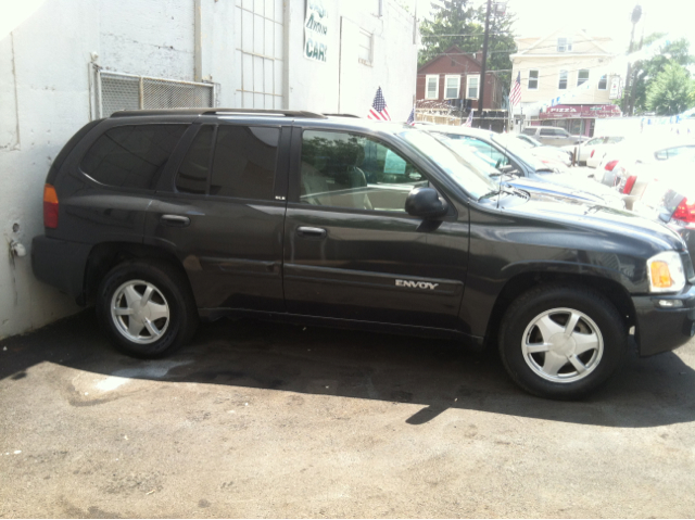 2003 GMC Envoy 4x4 Crew Cab LE