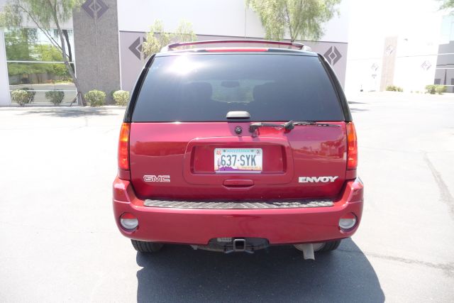 2003 GMC Envoy 4x4 Crew Cab LE