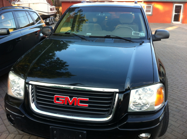 2003 GMC Envoy Wagon SE