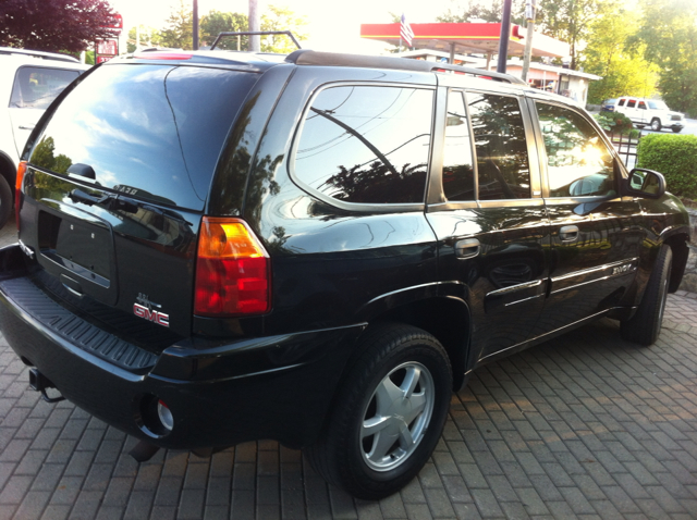 2003 GMC Envoy Wagon SE