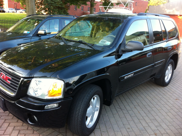 2003 GMC Envoy Wagon SE