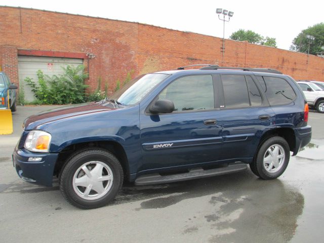 2003 GMC Envoy Wagon SE