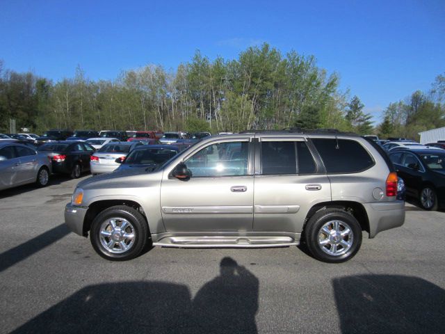 2003 GMC Envoy Wagon SE