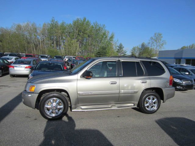 2003 GMC Envoy Wagon SE