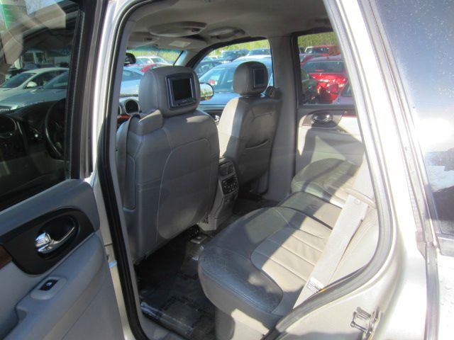 2003 GMC Envoy Wagon SE