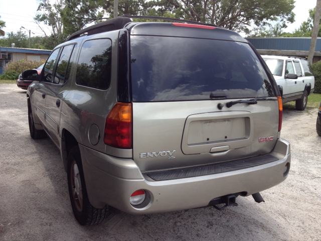 2003 GMC Envoy LS 2500hd CREW CAB 4X4 Diesel