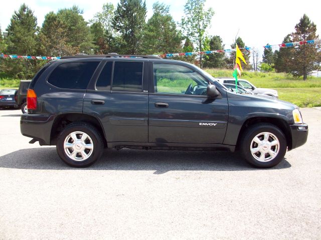 2003 GMC Envoy 4x4 Crew Cab LE