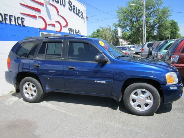 2003 GMC Envoy 4x4 Crew Cab LE