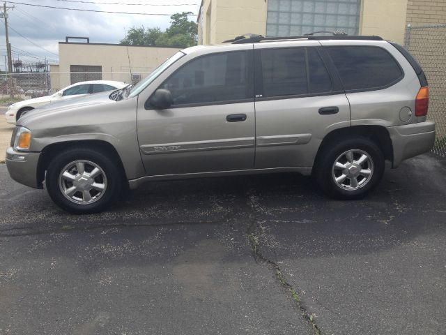 2003 GMC Envoy 4x4 Crew Cab LE