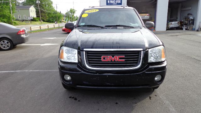 2004 GMC Envoy Wagon SE