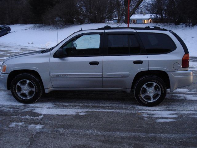 2004 GMC Envoy 4x4 Crew Cab LE