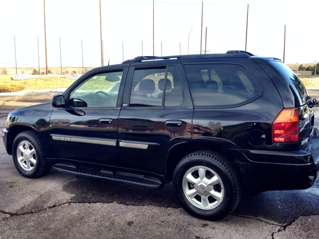 2004 GMC Envoy Wagon SE