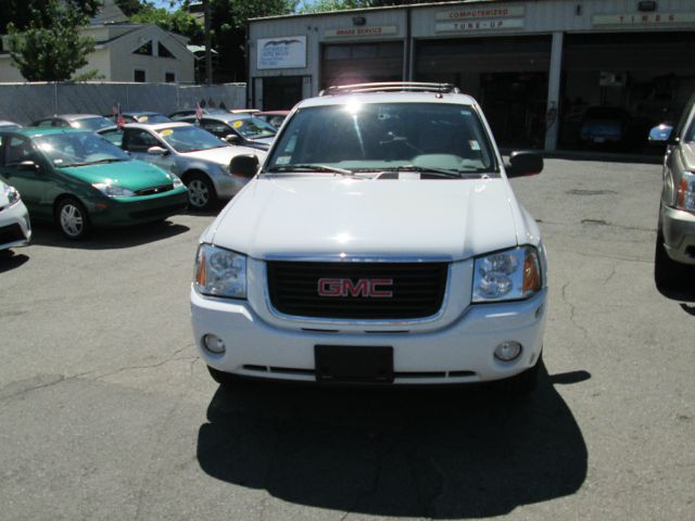 2004 GMC Envoy Wagon SE