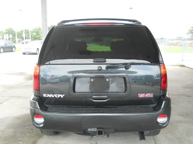 2004 GMC Envoy GXP