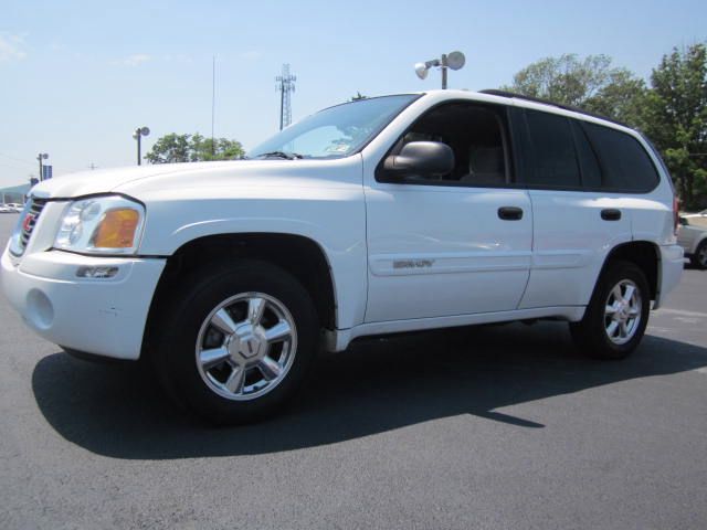 2004 GMC Envoy 4x4 Crew Cab LE